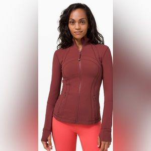 Lululemon define jacket. Savannah/red brick color.  Excellent condition.
